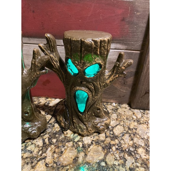 Halloween Spooky Tree 3Pcs LED, with Sound Battery-Operated - Picture 4 of 7